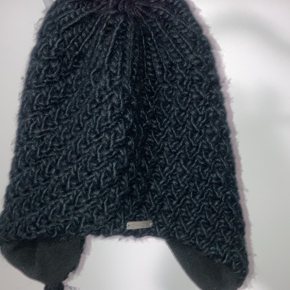 Chaos Toque - Picture 2 of 4